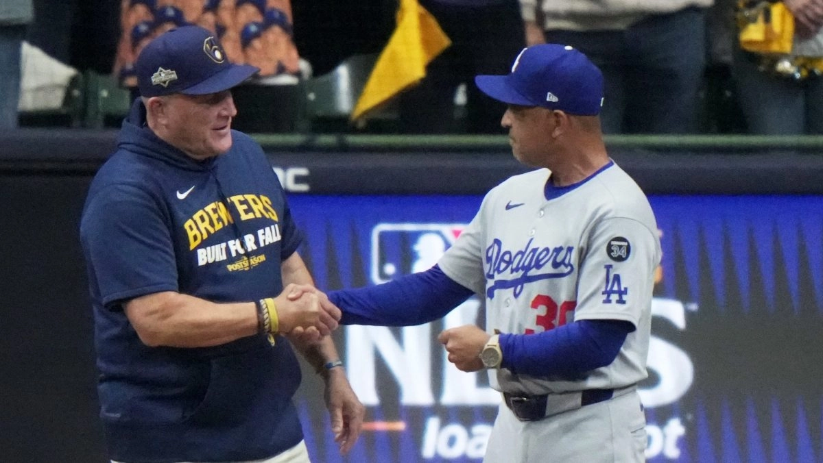 Pat Murphy and Stephen Vogt awarded with the Major League Manager oftheYear award