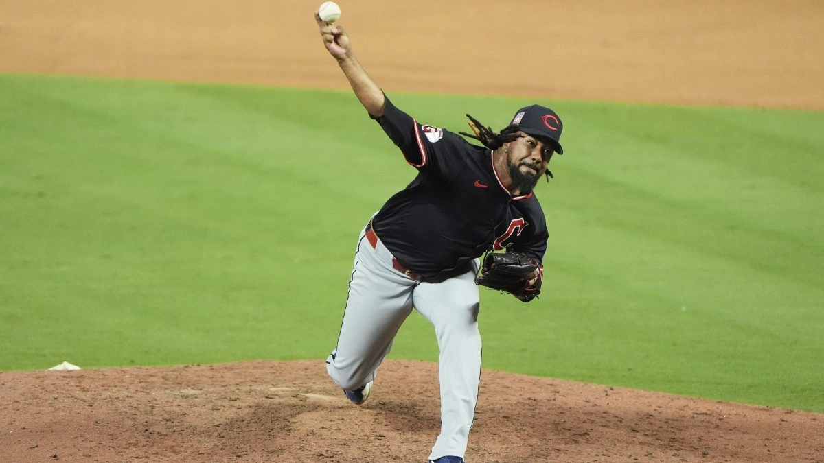 Bribes bets and manipulated pitching the scandal that shakes Emmanuel Class and Luis Ortiz