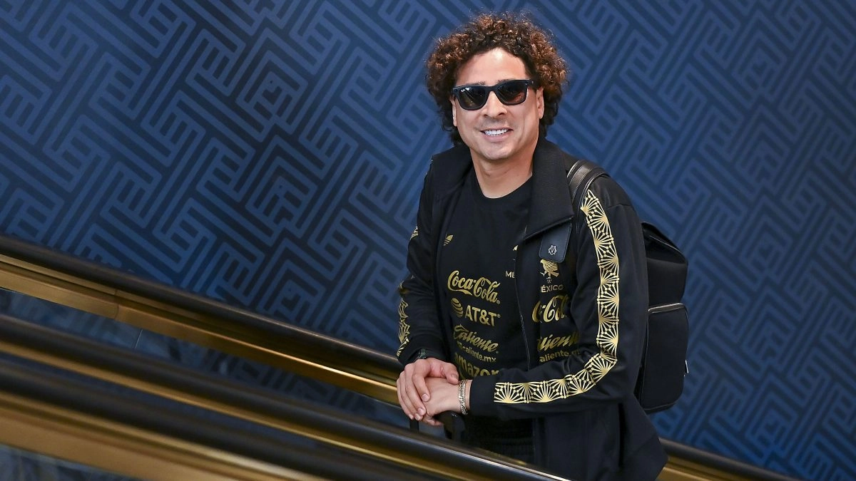 Memo Ochoa steals the reflectors and generates suspicions in the Mexico team team