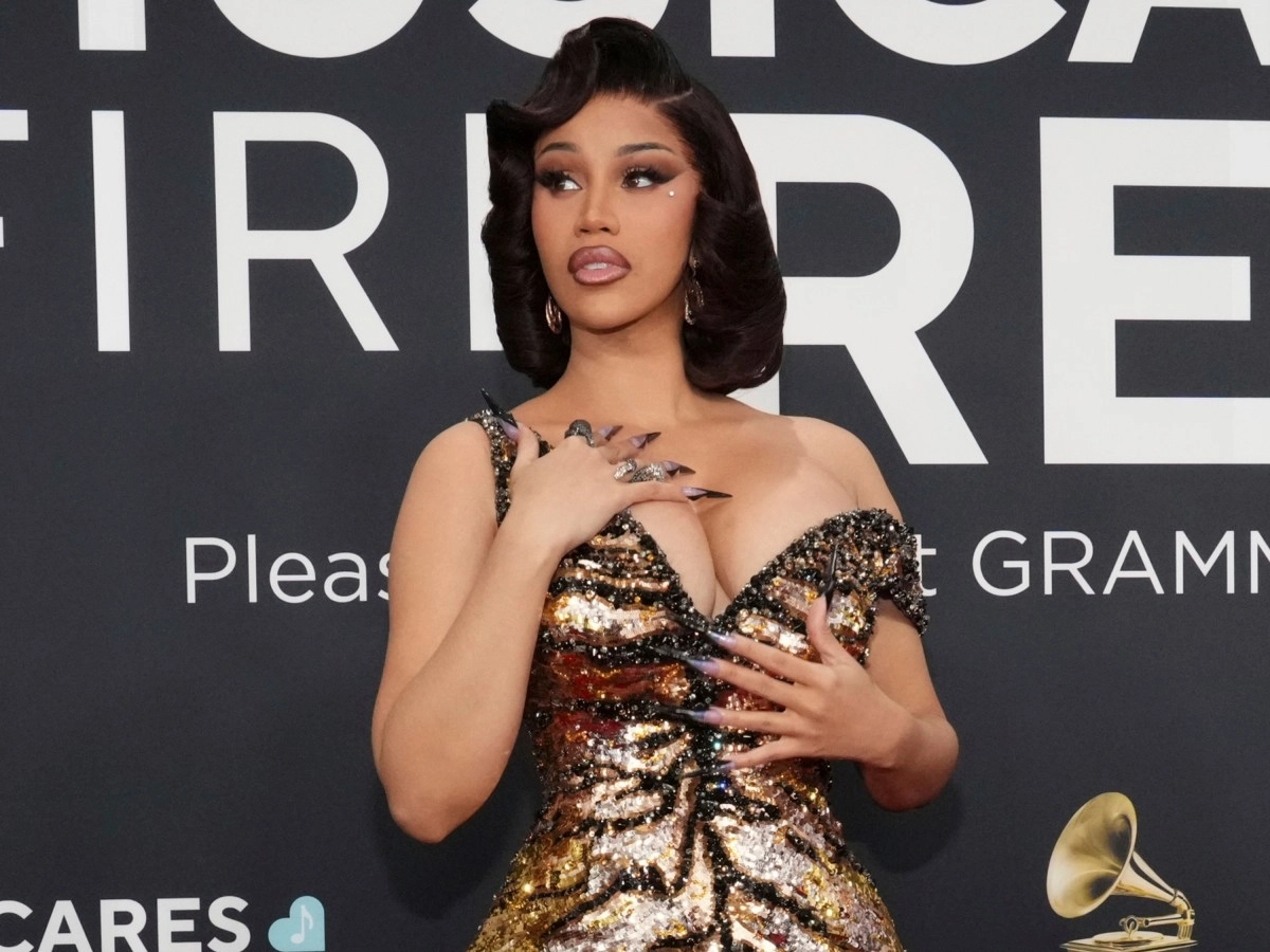Cardi B explodes against Offset for questioning the paternity of her son with Stefon Diggs