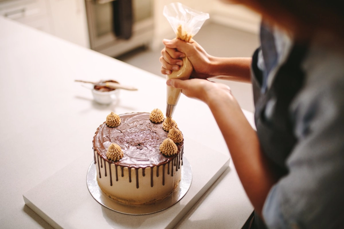 Latina tells the hard process of opening her pastry shop in Orlando and revealed the key to her success