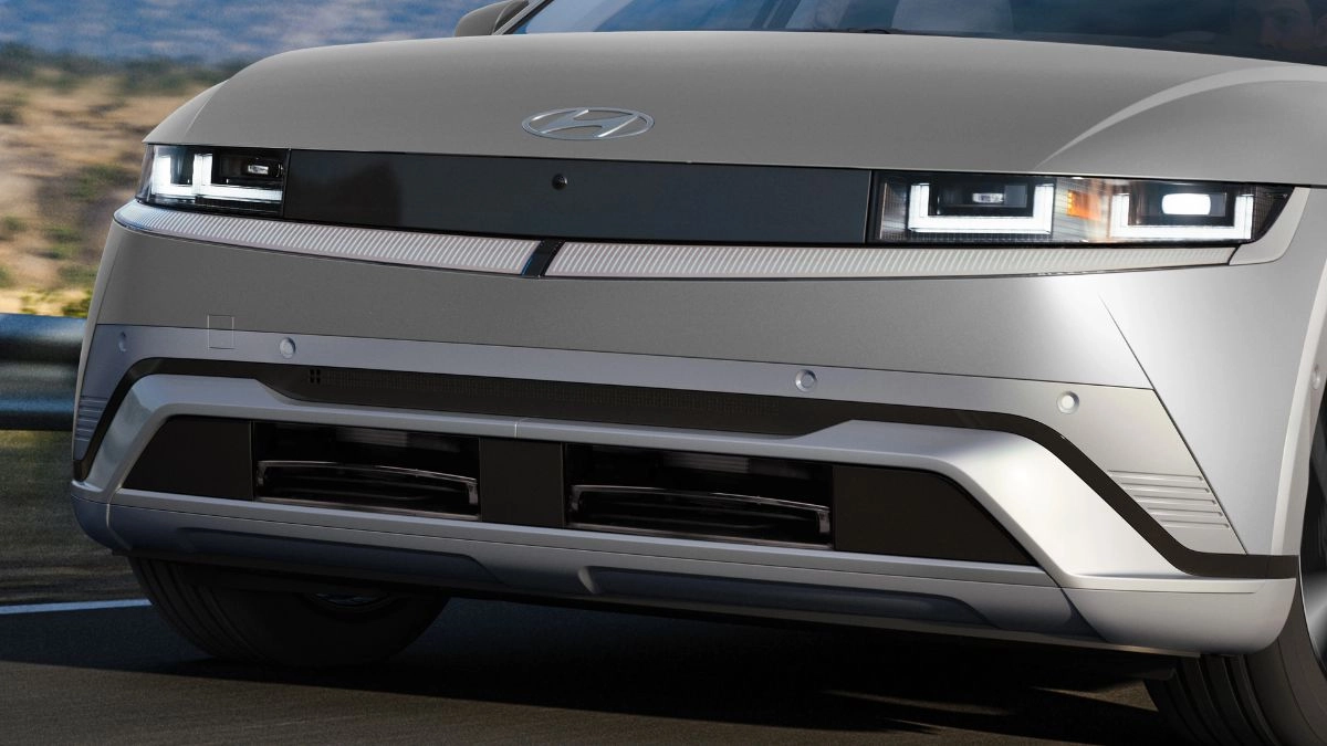 The Hyundai Ioniq 5 cuts its price up to 9800 dollars