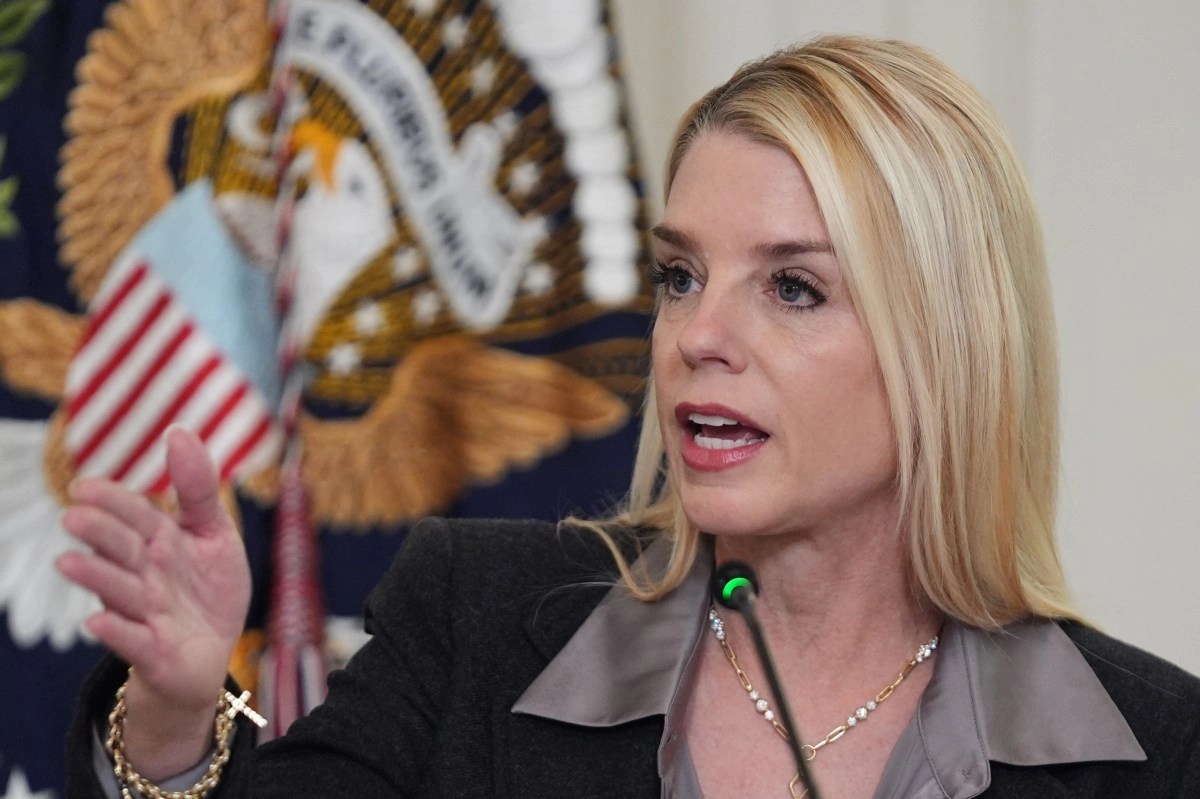 DOJ files complaint challenging law in California that prohibits ICE agents from masking