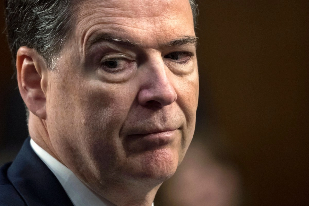 Juez dice que el caso contra exdirector del FBI peligra por mala praxis del Gobierno Trump
