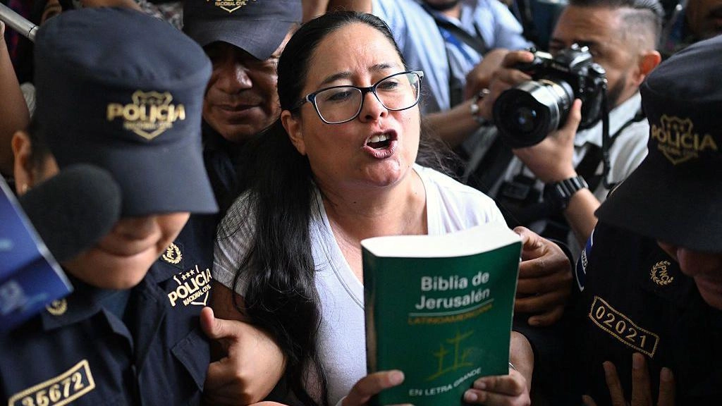 The complaint against Bukele of the husband of Ruth Lpez the lawyer who has been imprisoned in El Salvador for months