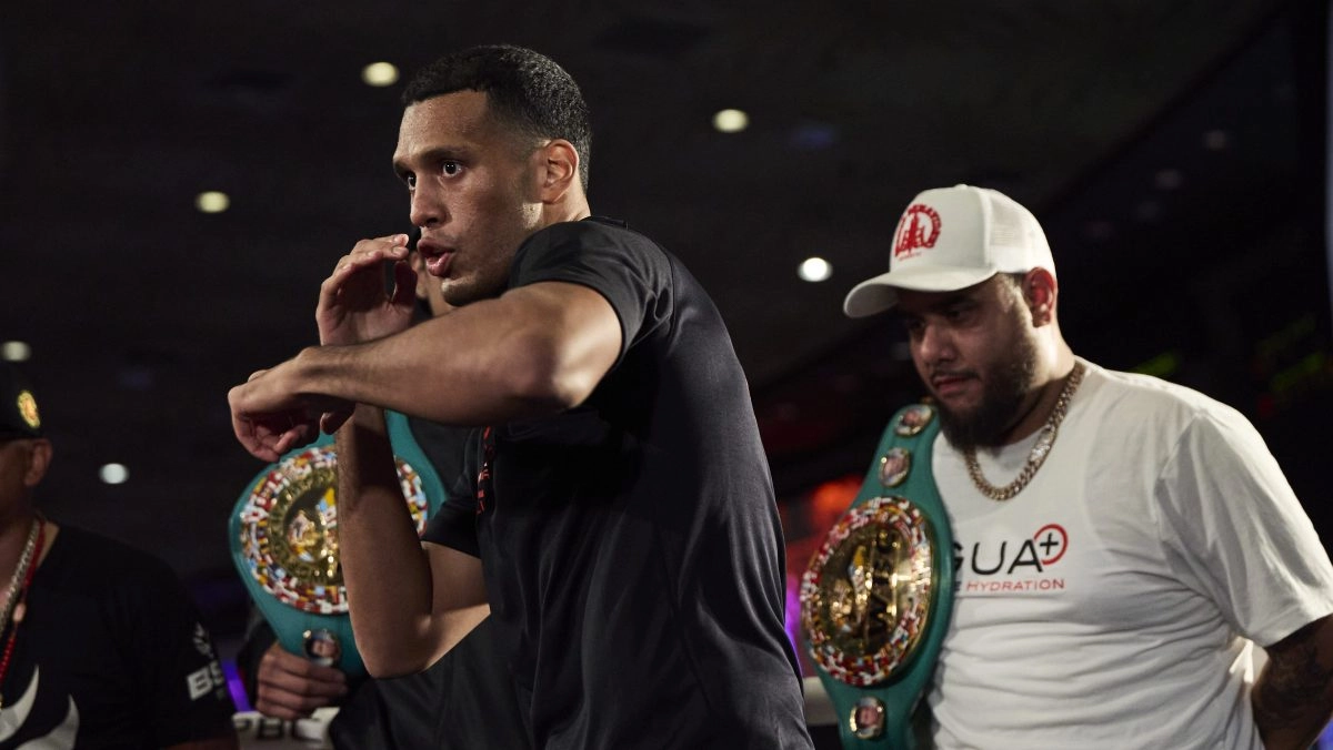 David Benavdez If Canelo doesnt retire he should fight me Beterbiev or Bivol