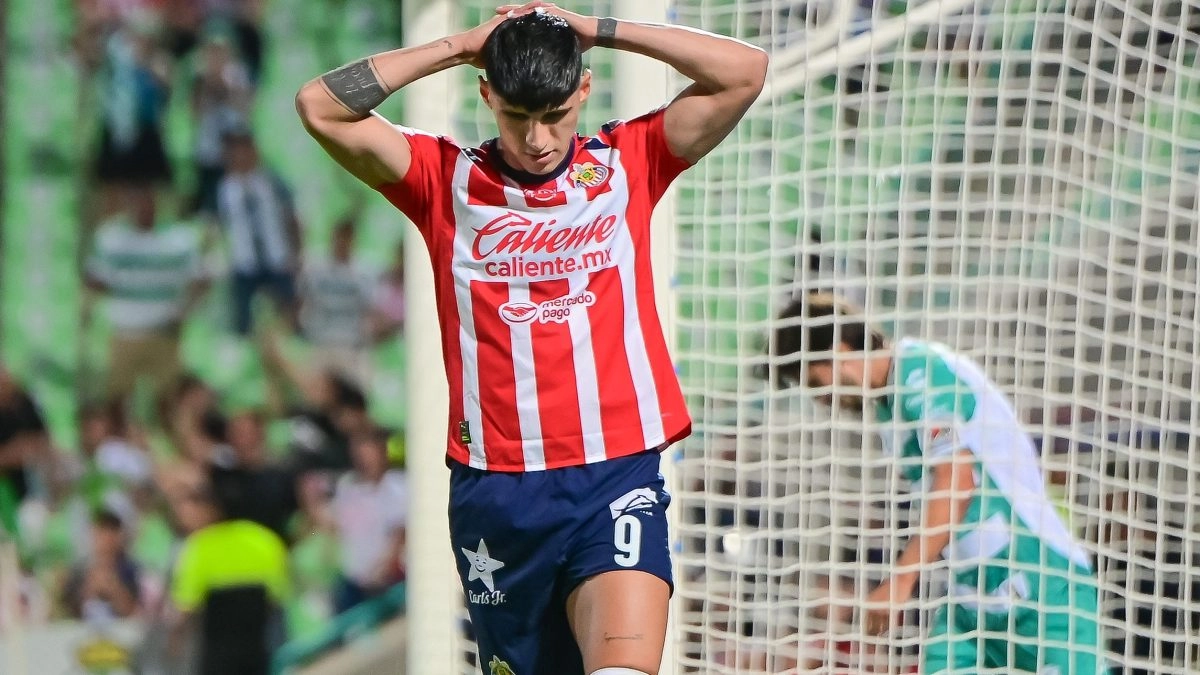 Problems within Chivas the night affects the position of a forward in the Sacred Flock