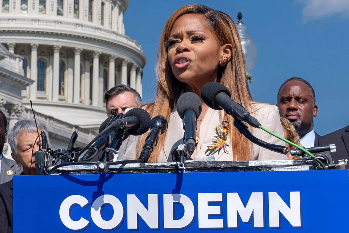 Democratic Representative is indicted for allegedly diverting 5000000 of FEMA funds