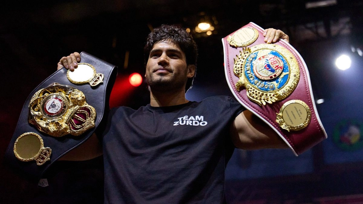 Zurdo Ramrez agrees to fight with Robin Safar for January according to reports