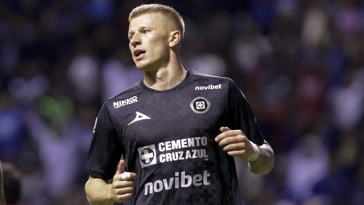 Cruz Azul with the doubts of Carlos Rotondi and  Mateusz Bogusz vs Chivas