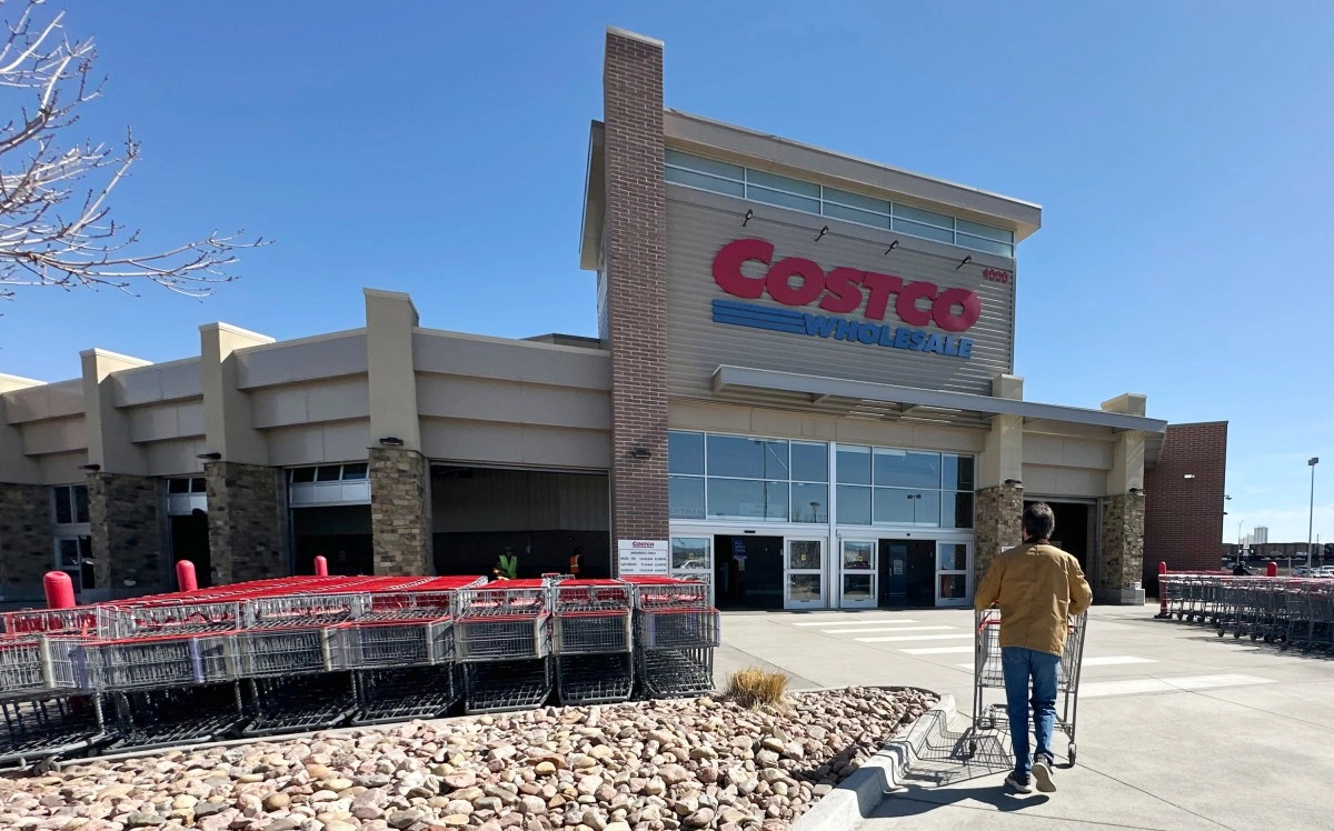 Costco sues Trump for tariff refunds