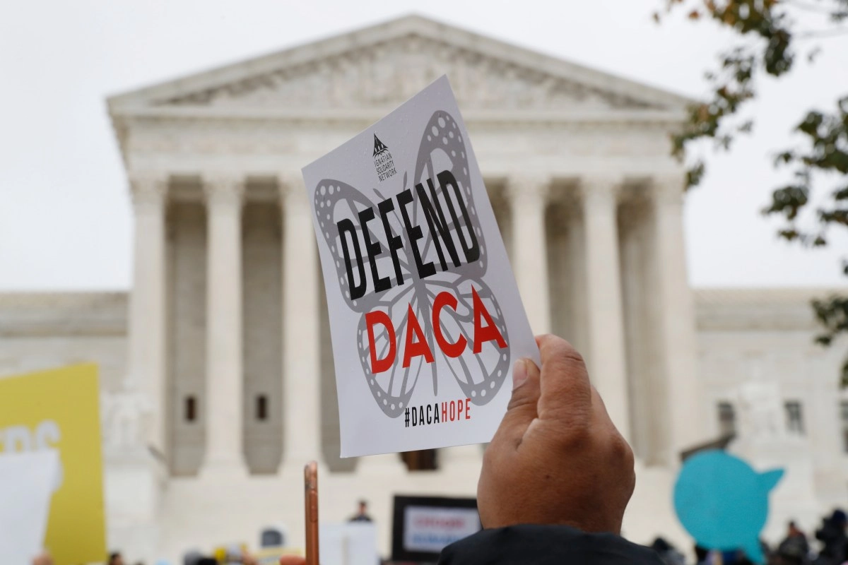 They present Dream Law 2025 that seeks to provide permanent protection to Dreamers