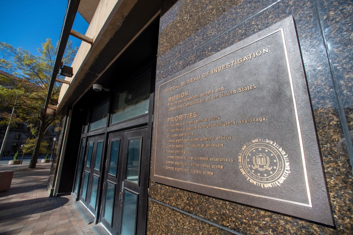 Sospechosa buscada por defraudar al Banco de California por casi 15 millones