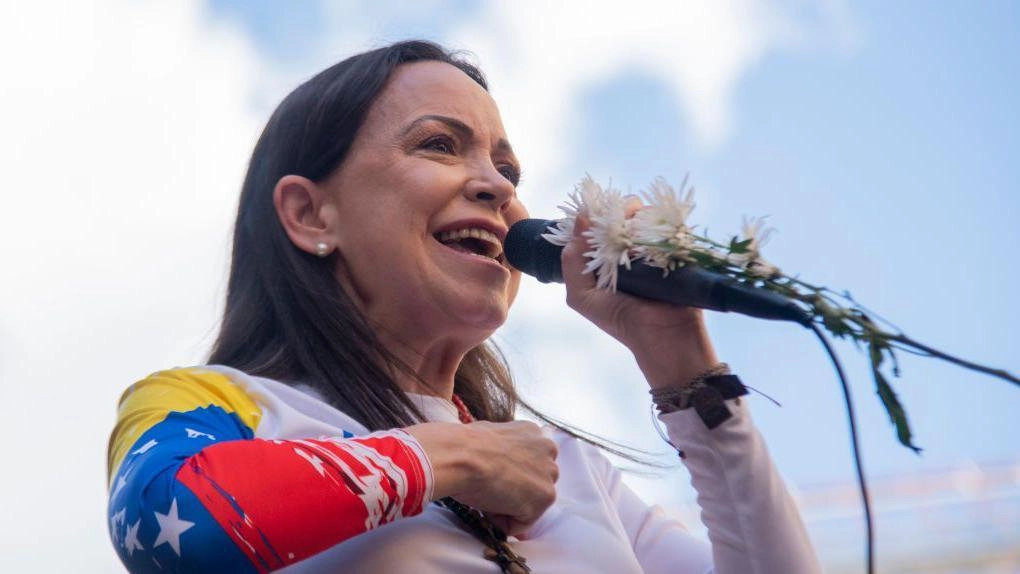 Daughter of Mara Corina Machado received the Nobel Prize for Peace after absence of the laureate