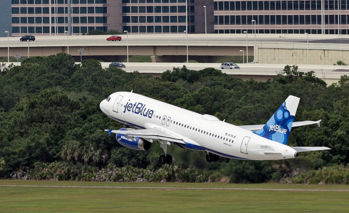 JetBlue plane avoids collision with US military aircraft near Venezuela
