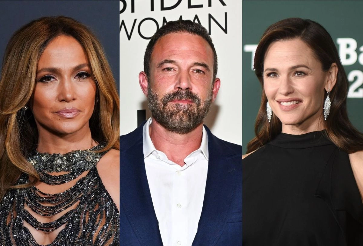 Jennifer Lopez Ben Affleck and Jennifer Garner met at a Christmas event