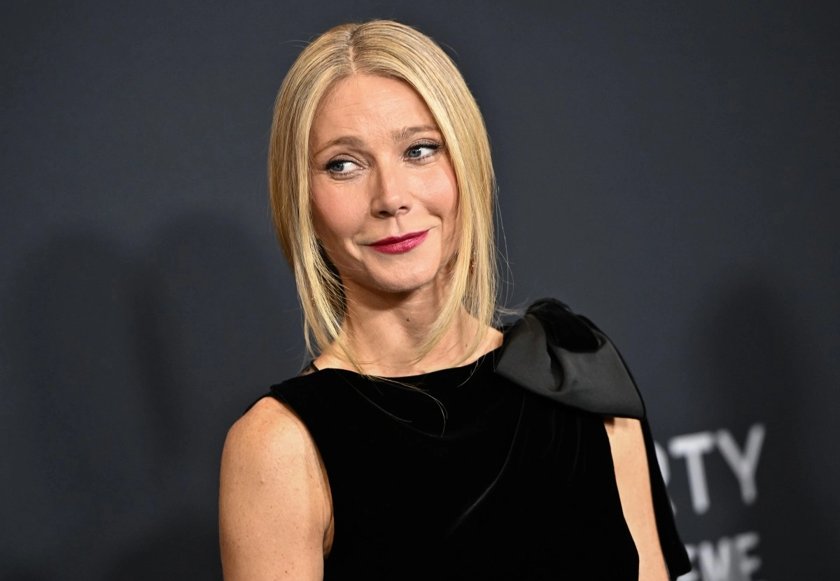 The woman in the kiss cam scandal in Coldplay concert accuses Gwyneth Paltrow of hypocrisy