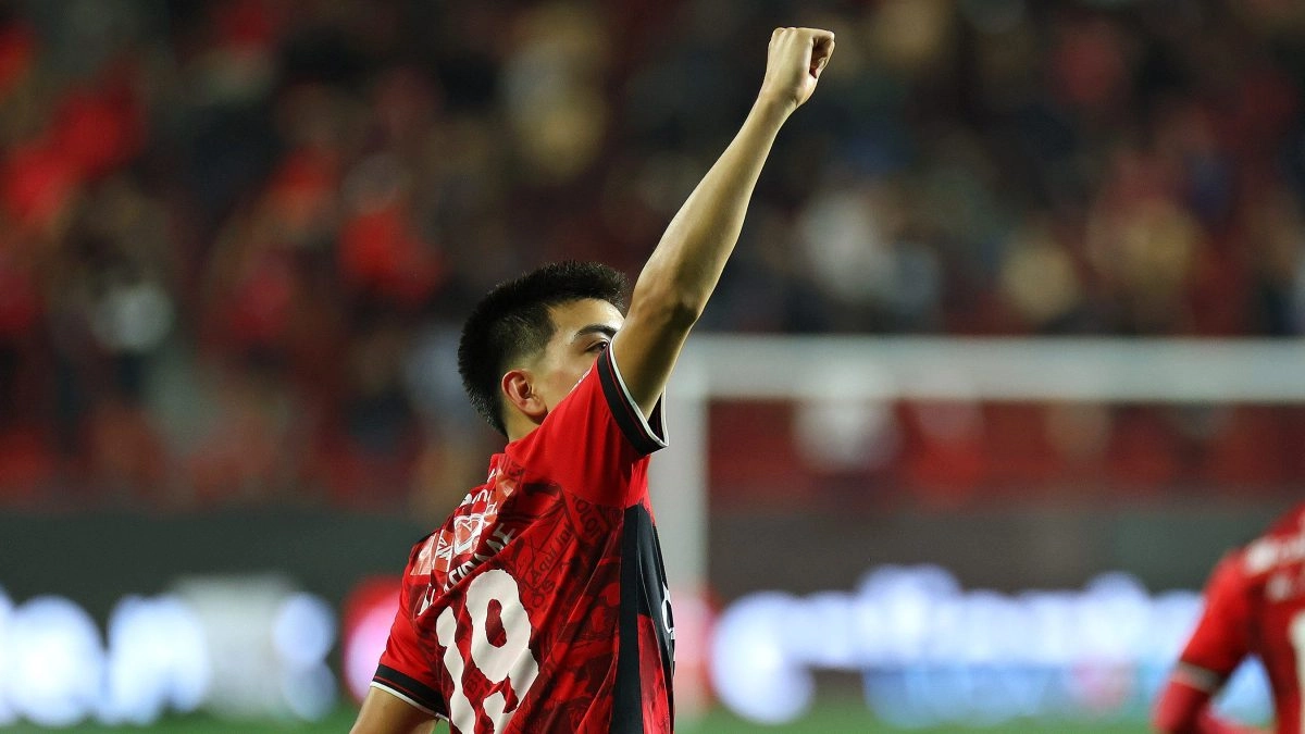 How did Gilberto Mora be discovered in the Xolos of Tijuana