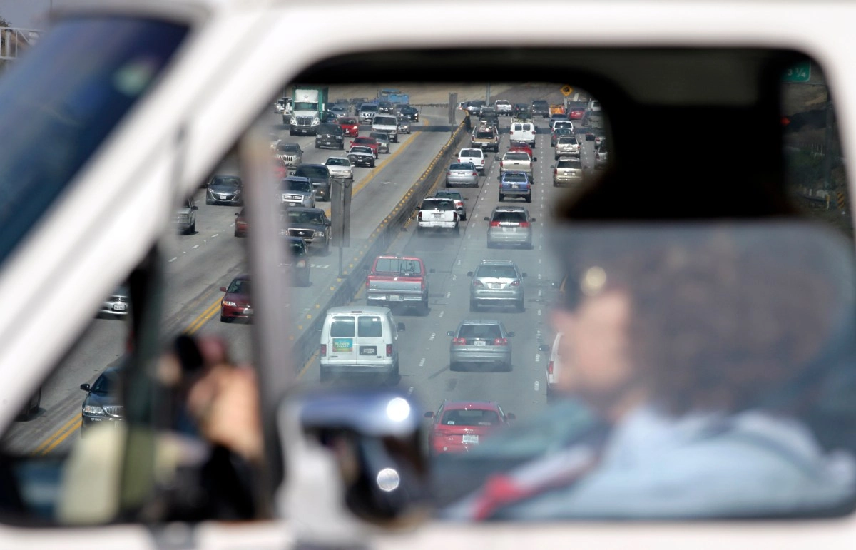 Southern California faces road chaos due to Christmas travel