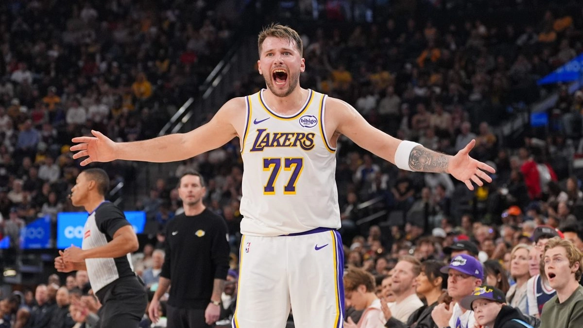 Luka Doncic injury What does know after the contusion on the Lakers stars left leg