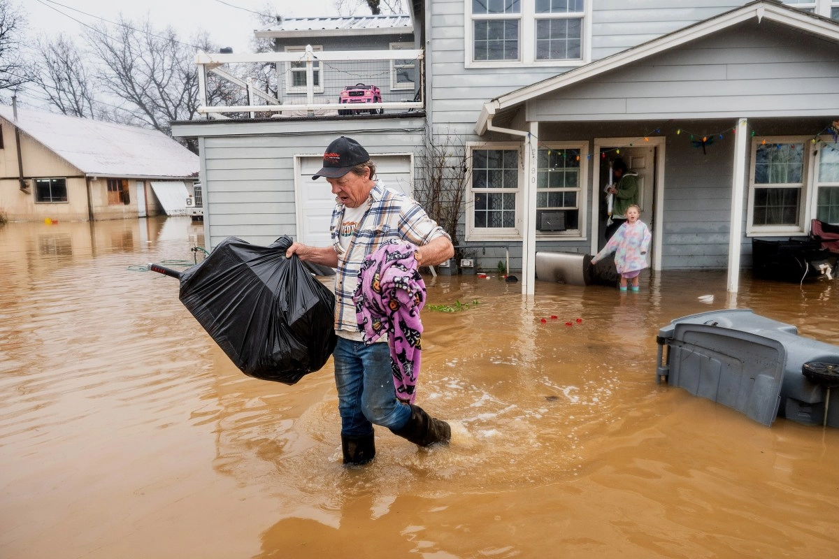 Residents of Los Angeles must prepare for winter storm request authorities