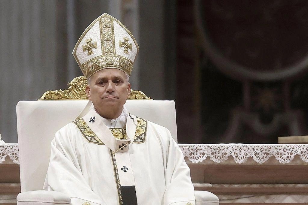 What is the origin of the growing tensions between Pope Leo XIV and the Donald Trump government