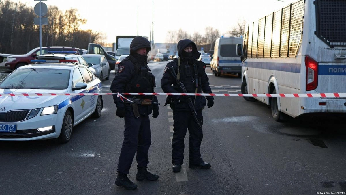 New explosion in Moscow leaves two police dead