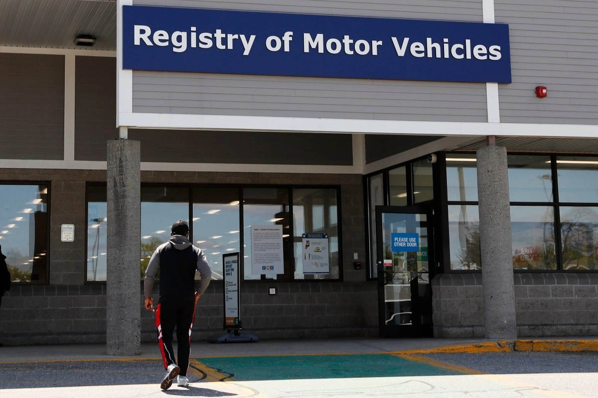 State police dead in shooting inside DMV office in Delaware