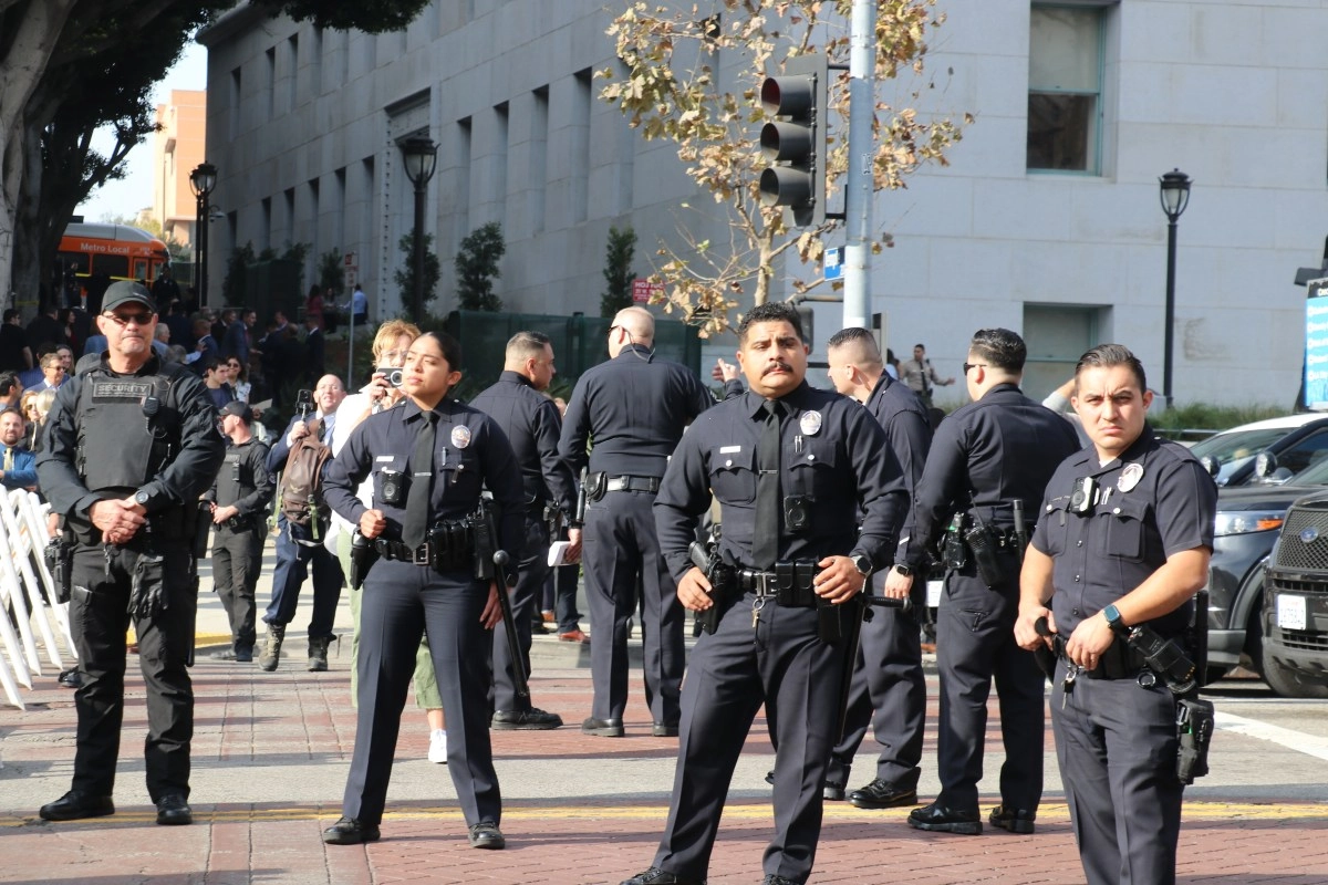 Round Politics The tangled issue of police hiring