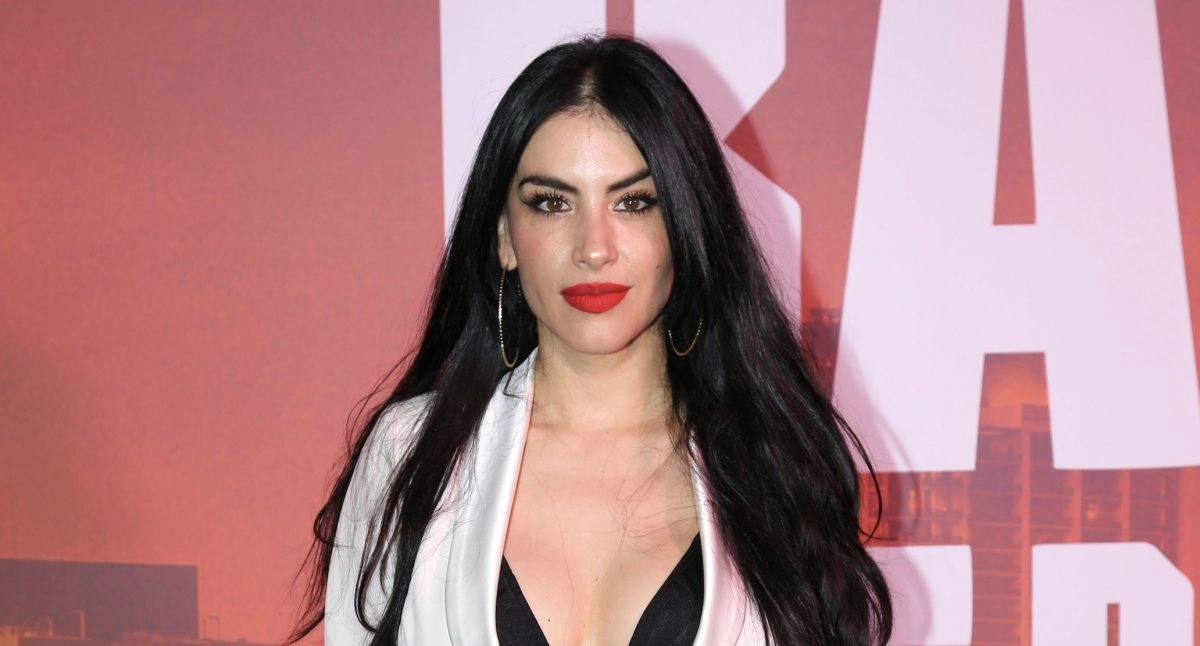Jessica Cediel se defiende tras realizar sesin de fotos en pleno funeral de su pap