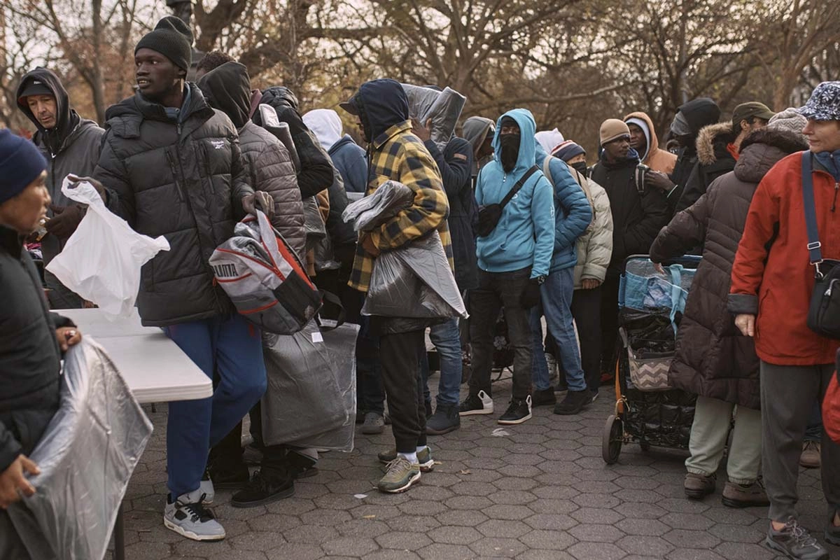 Demcratas de Nueva York promueven acciones para limitar operaciones de ICE