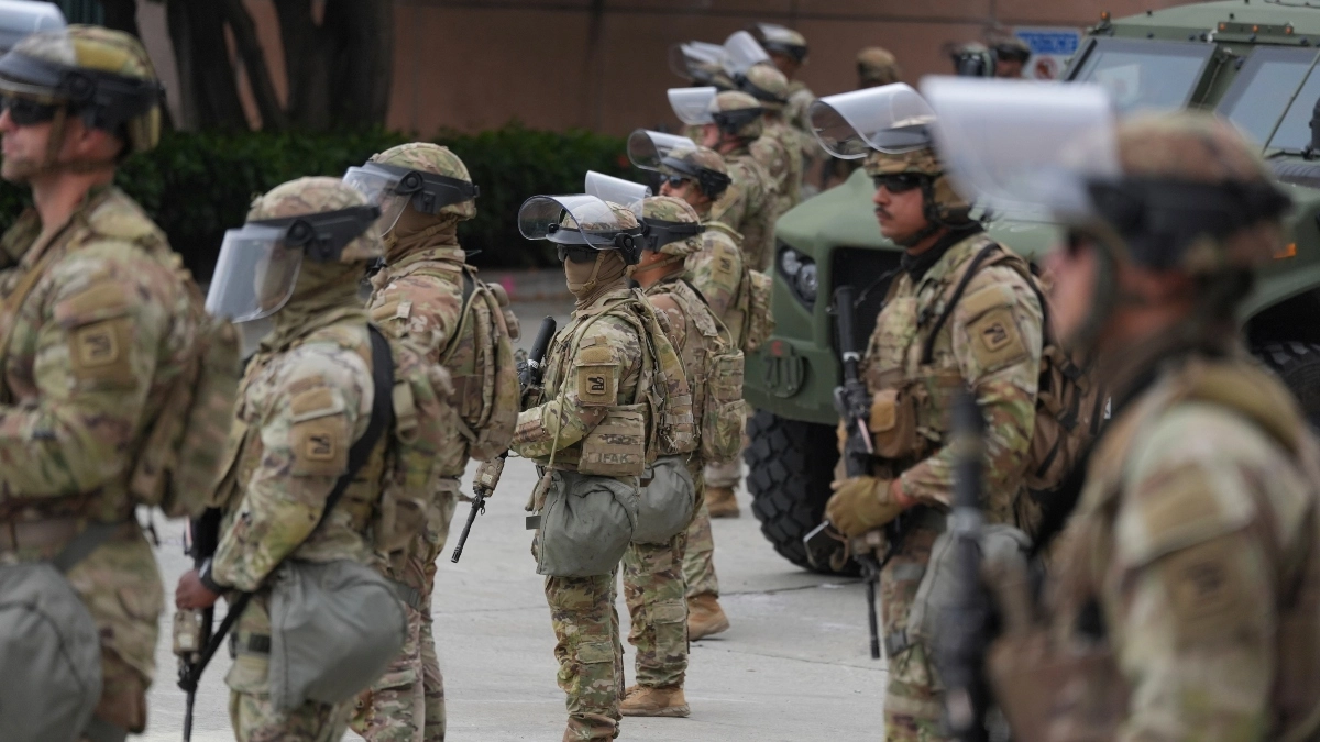 Trump anunci el retiro de la Guardia Nacional de Chicago Los ngeles y Portland