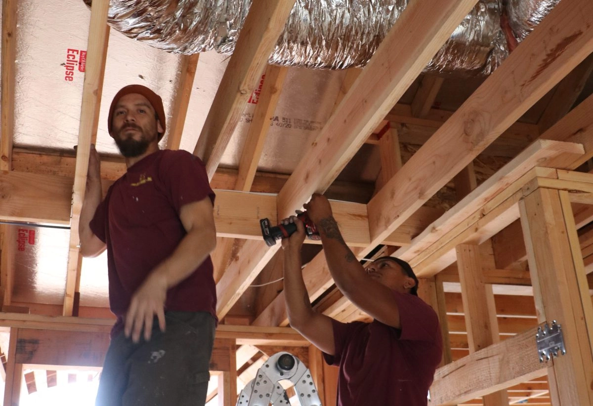 Difcil la recuperacin para latinos afectados por el incendio Eaton