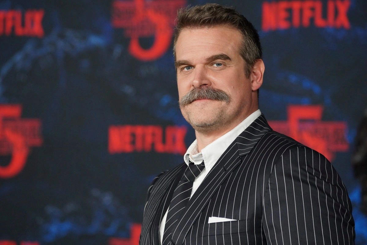 David Harbour abandona 8220Behemoth8221 cinta que protagonizara junto a Pedro Pascal