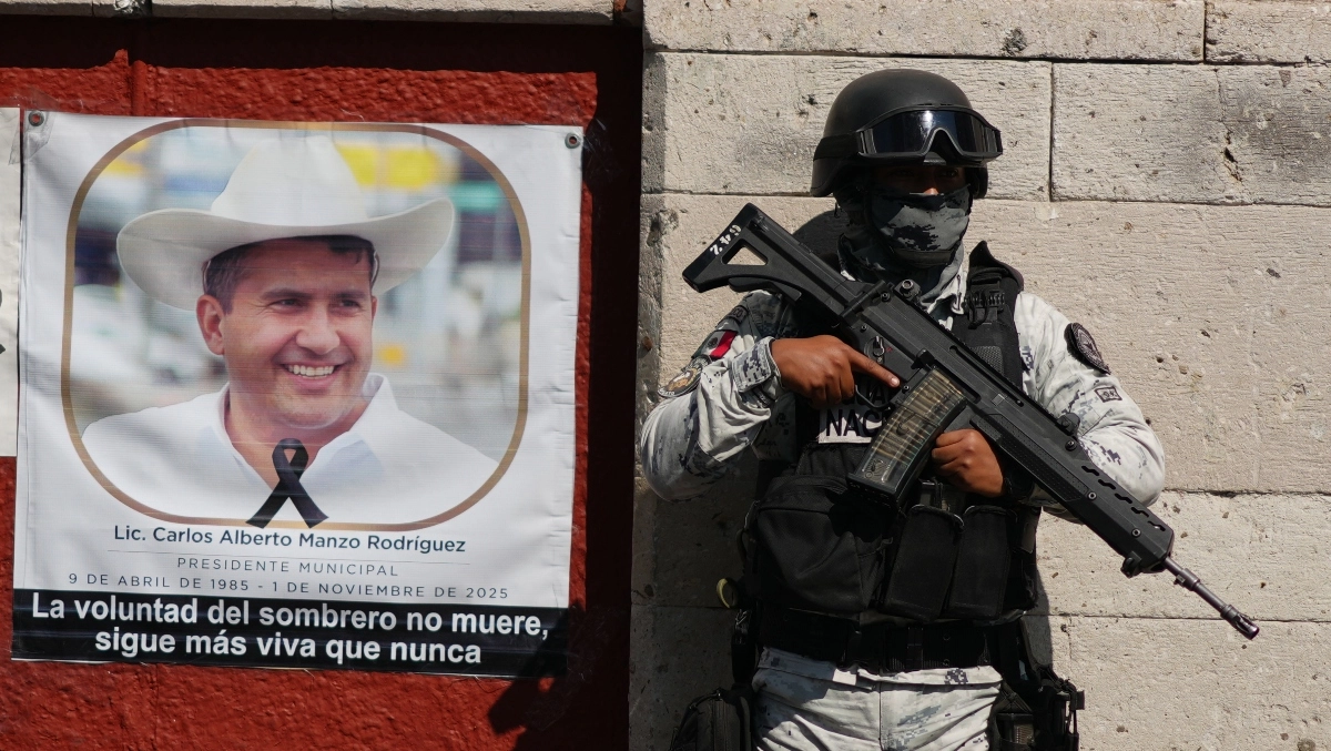 Detienen a exsecretaria del alcalde asesinado Carlos Manzo por presuntos vnculos con el crimen