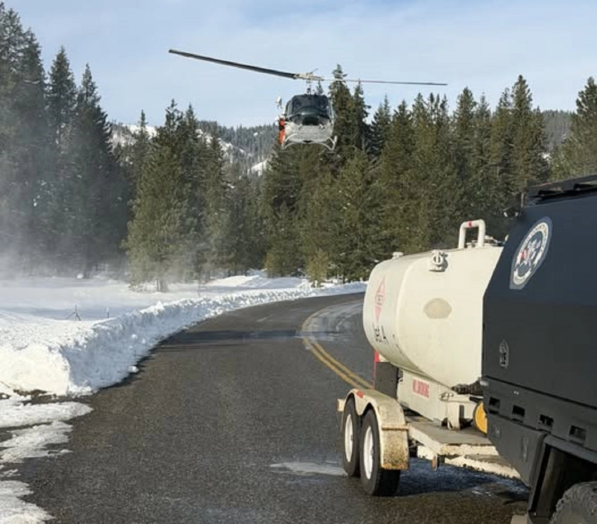 Dos hombres mueren en una avalancha mientras practicaban motos de nieve en Washington