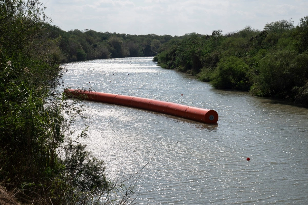 Embajada de EEUU en Mxico avisa del aumento de boyas flotantes en el Ro Grande