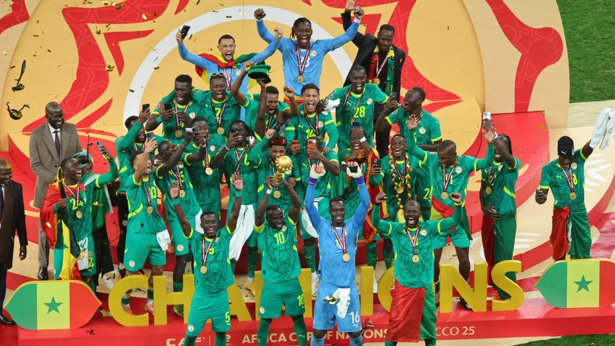 Senegal conquista la Copa frica tras una final polmica y un penalti fallado por Brahim Daz