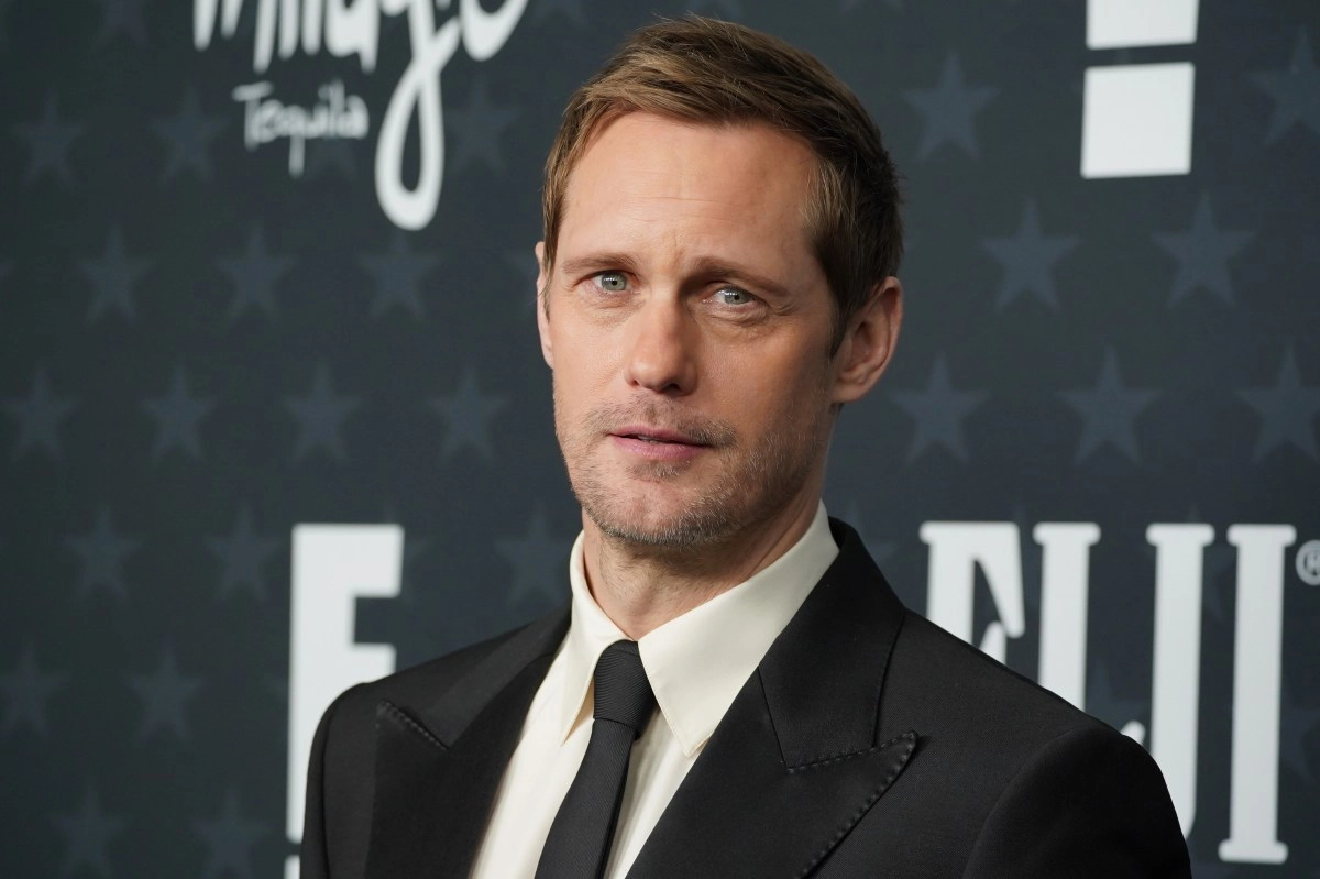 Alexander Skarsgrd responde a los rumores sobre su sexualidad 8220No importa8221