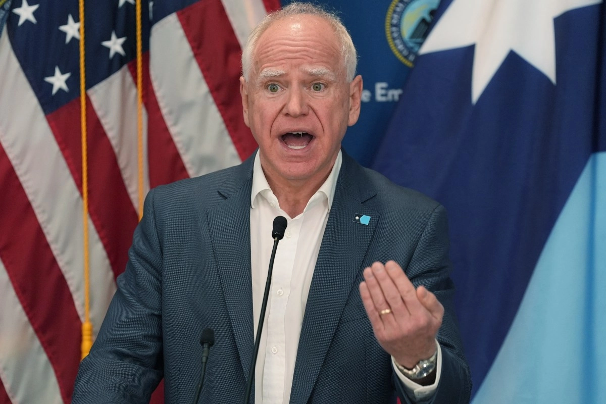 Minnesota dice que no confa en el gobierno federal para investigar la muerte de un hombre por ICE