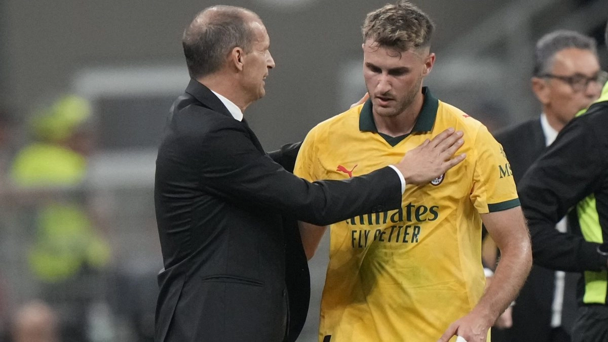 Santiago Gimnez espera estar de regreso con el AC Milan en un mes