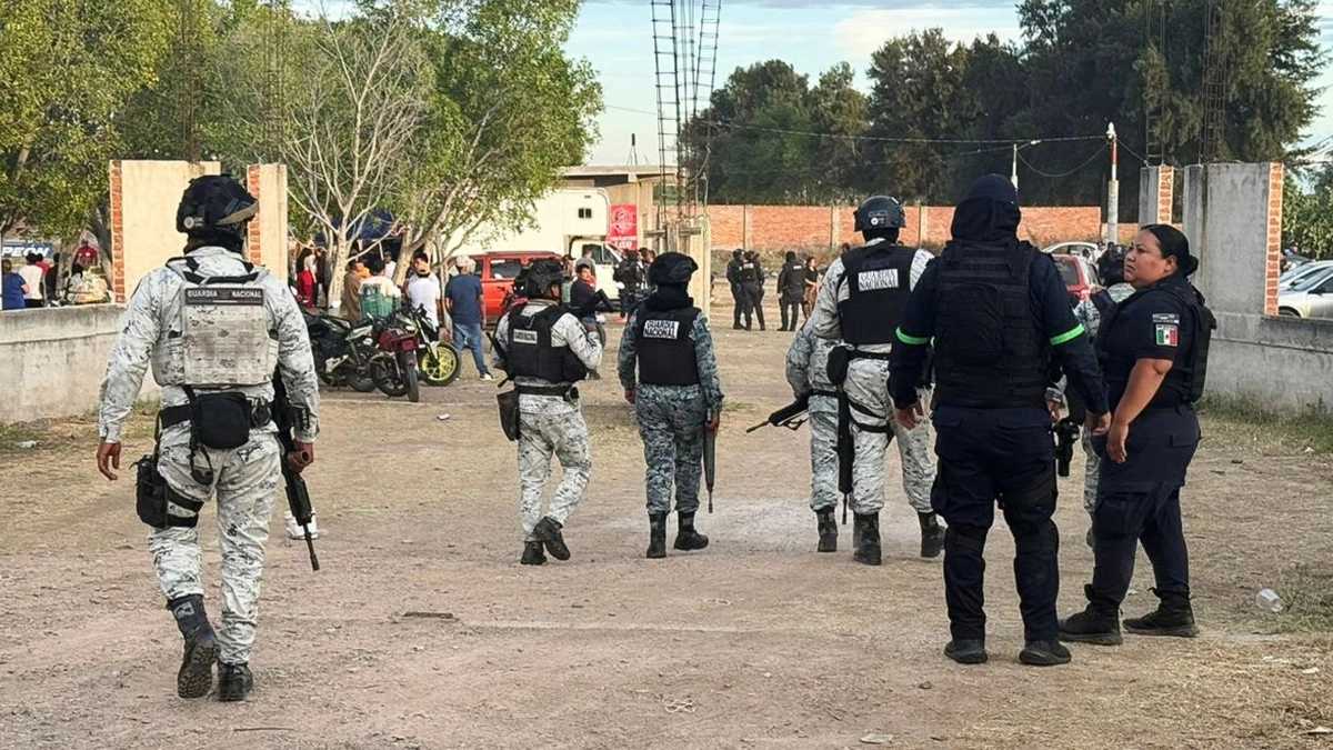 Detienen a tres hombres por su relacin con la masacre en campo de futbol en Guanajuato