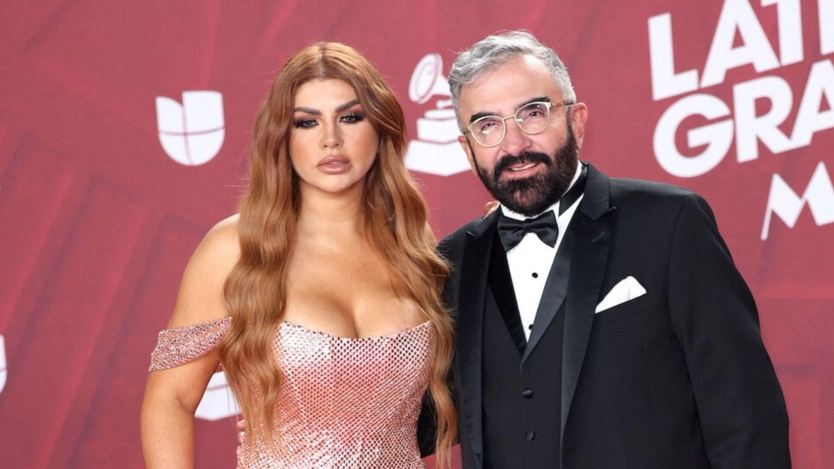 Vicente Fernndez Jr and Mariana Gonzlez welcome their daughter Isabella