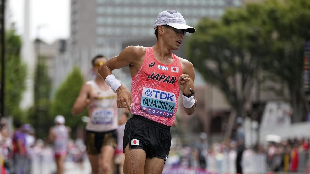 Japanese athlete celebrates his birthday by breaking the world record in half marathon running