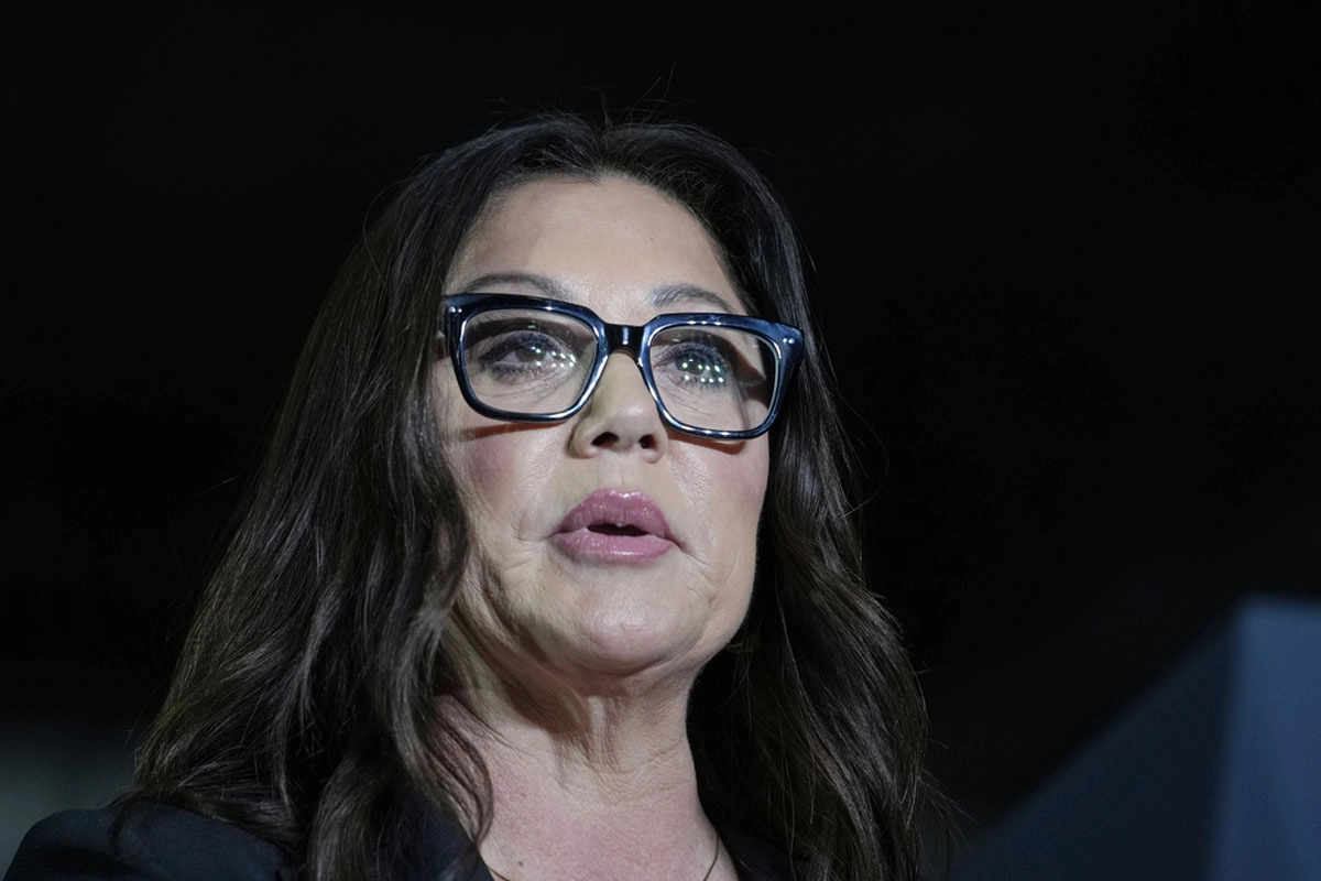 Two federal employees accus the husband of the labour secretary of sexual assault