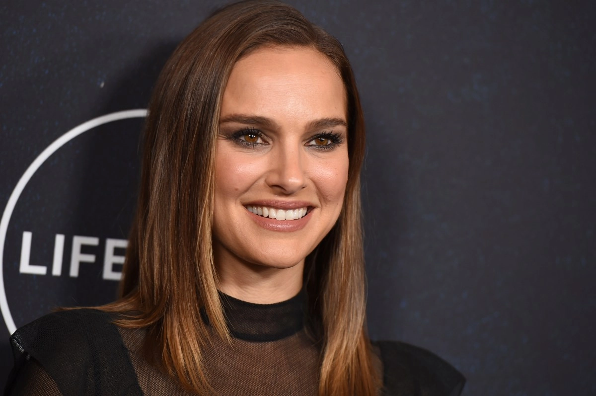 Natalie Portman reveals what object she took as a souvenir from the set of Star Wars