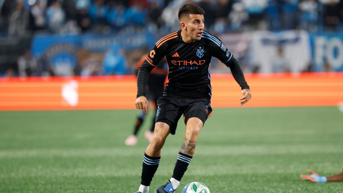 LA Galaxy let victory escape against New York City in their MLS debut