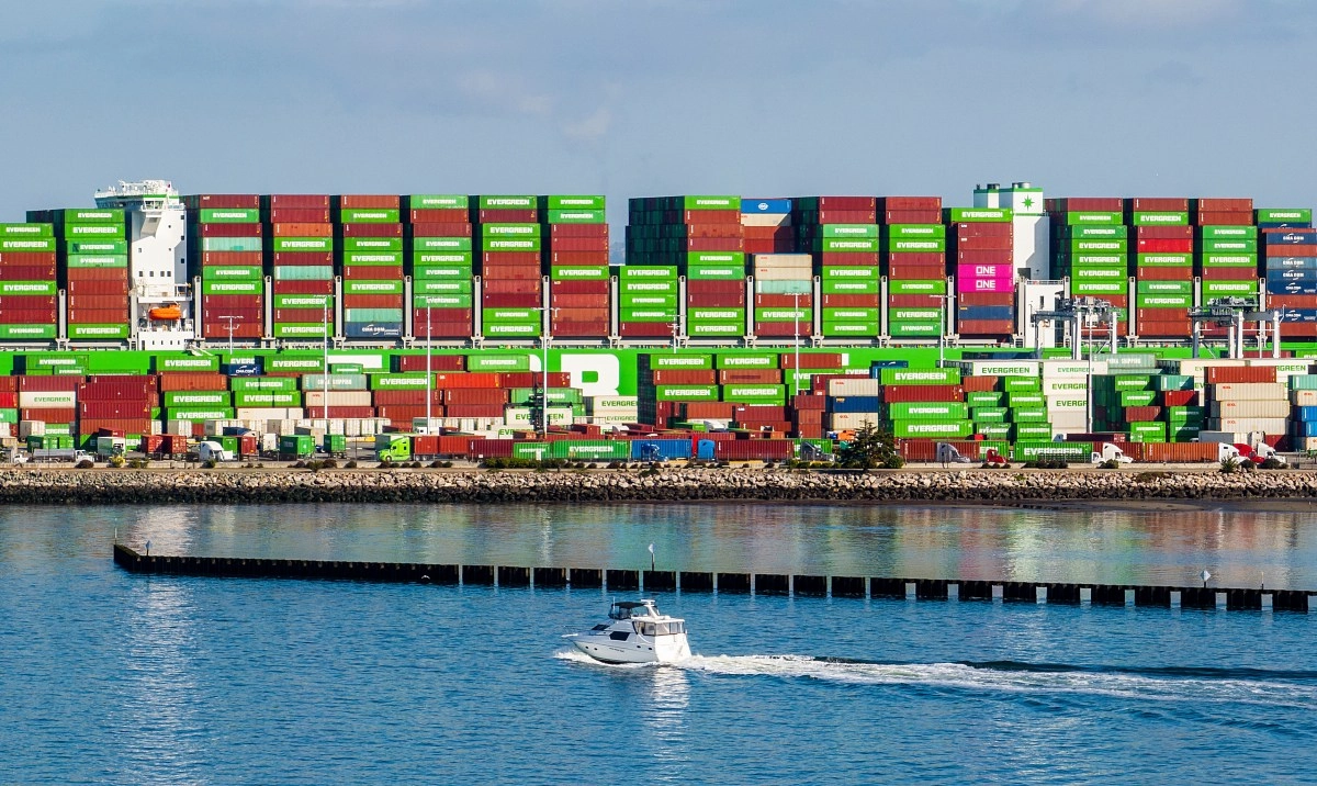 New York judge rules that companies have the right to receive refunds for Trumps tariffs