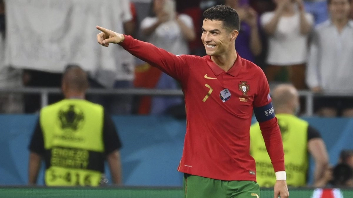 Mikel Arriola is optimistic that Cristiano Ronaldo will come to Mexico