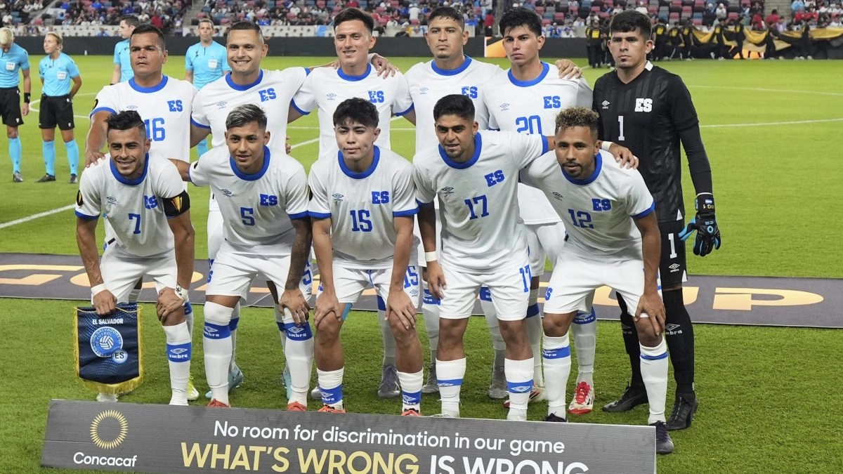 The El Salvador team had problems with their flight and delayed their arrival to the Dominican Republic